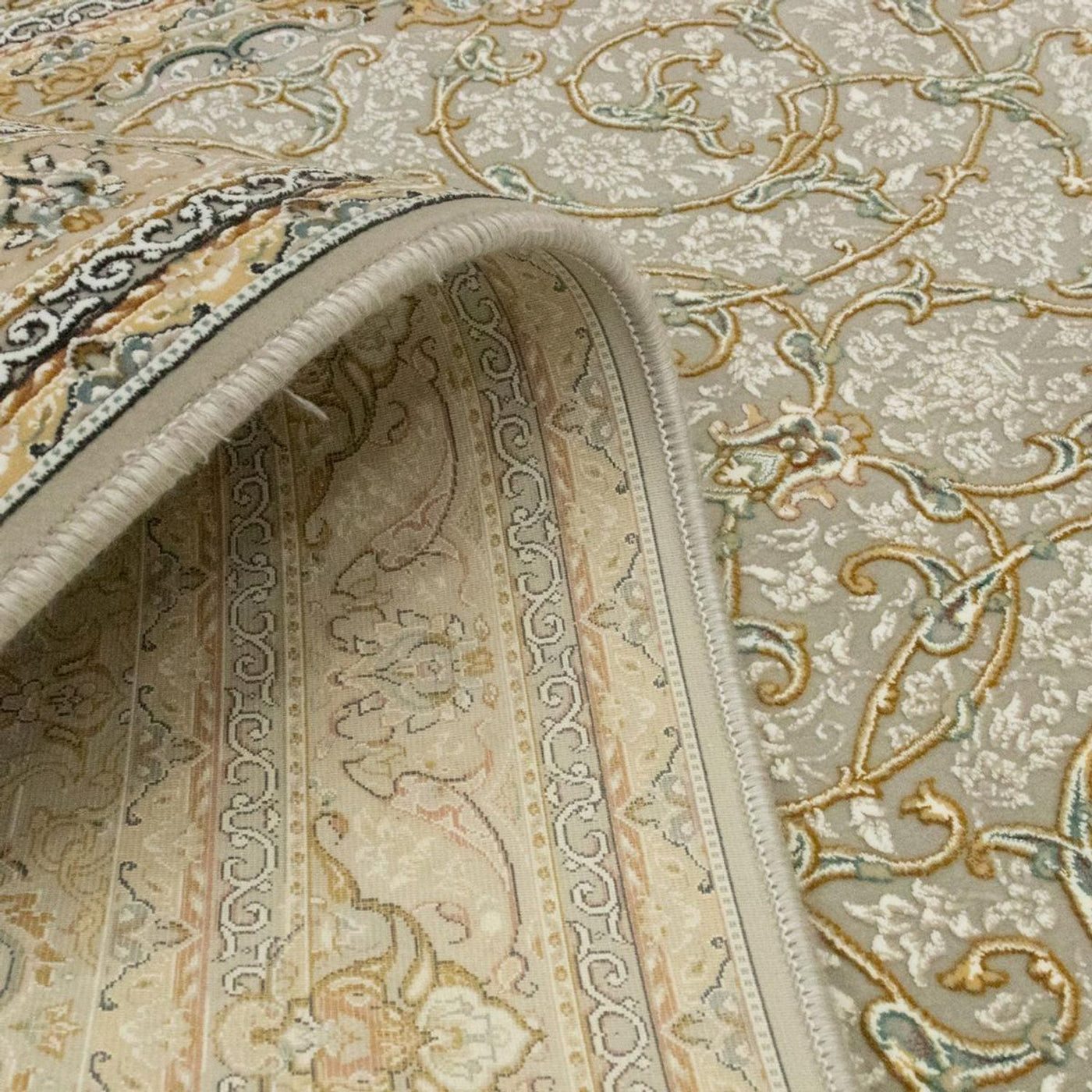 Tapis persan Barfin